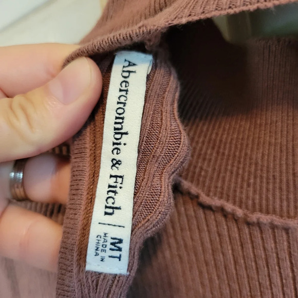 Abercrombie & Fitch Ribbed Knit Long Sleeve Semi Backless Midi Dress - Picture 7 of 9